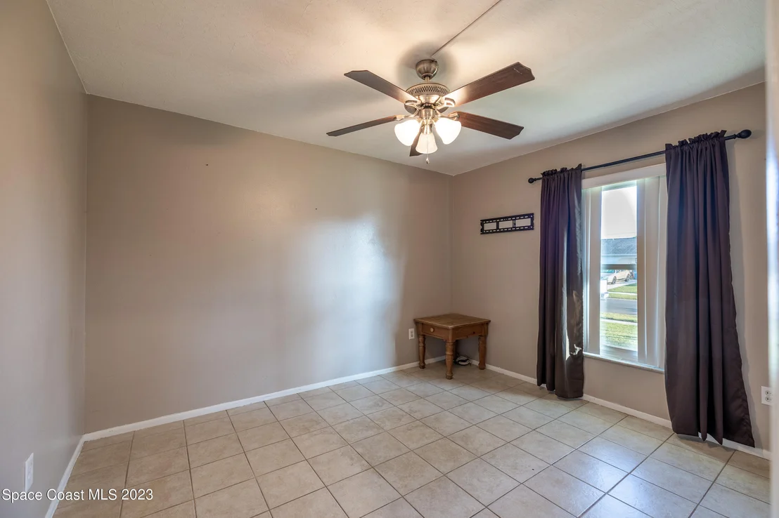 Photo of 3051 Edgewood Drive NE