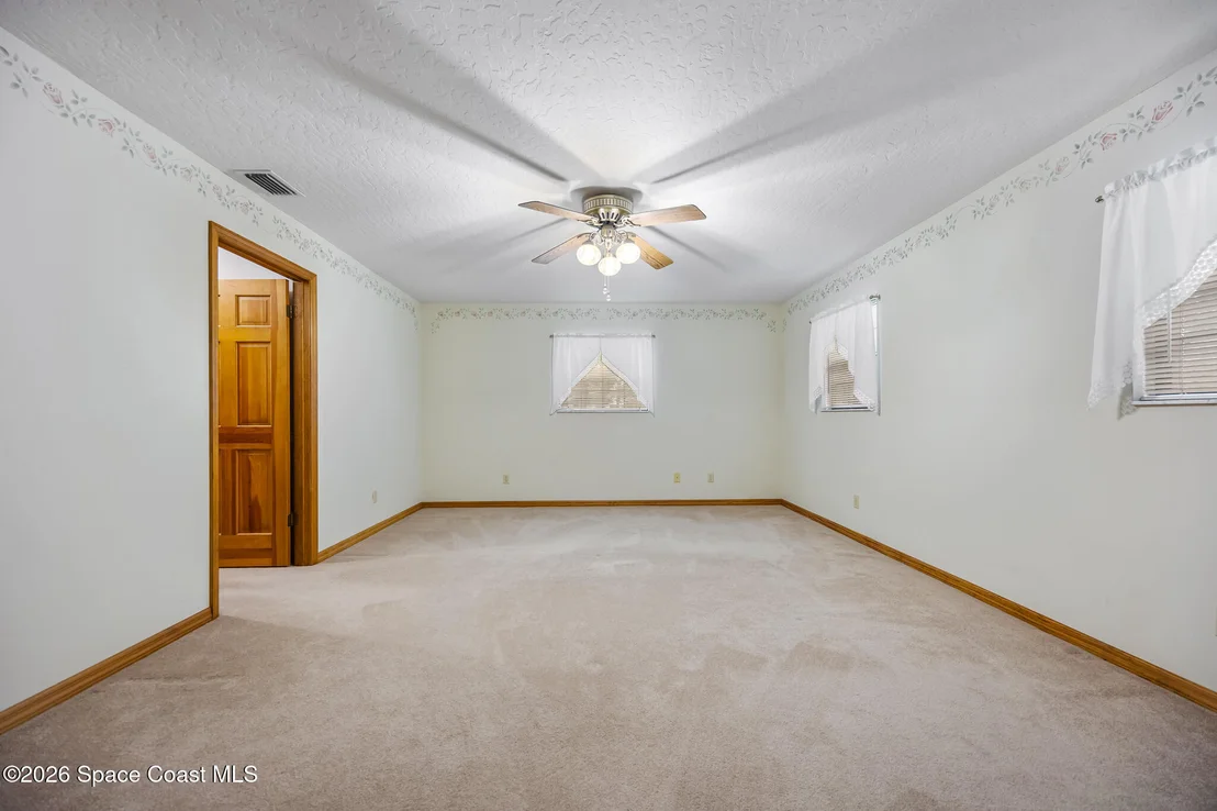 Photo of 3880 Ponderosa Road