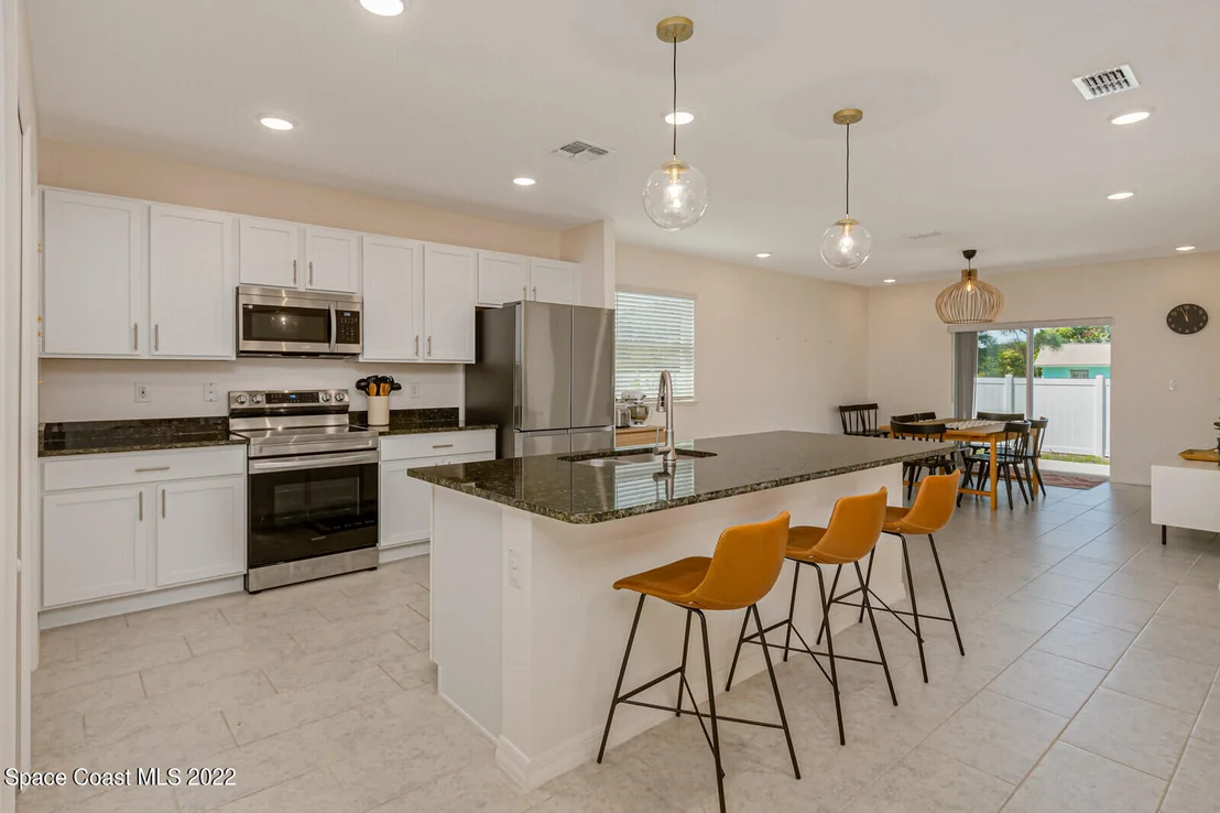 Photo of 953 Edensor Lane