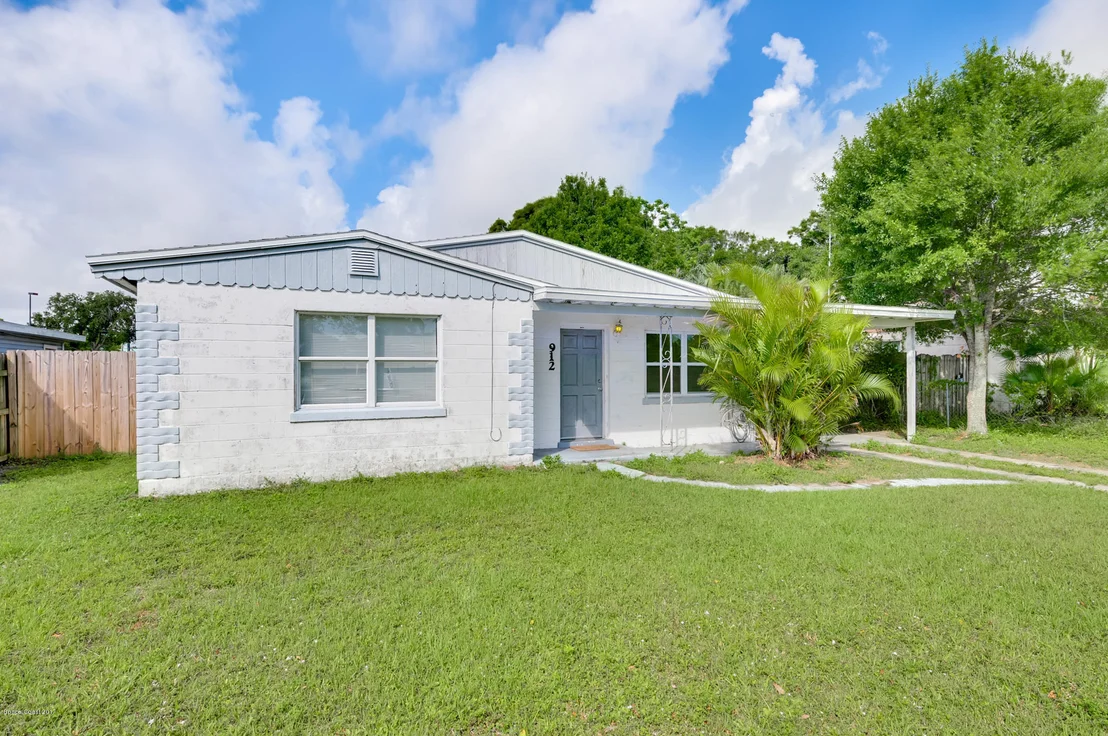 Photo of 912 Wisteria Drive