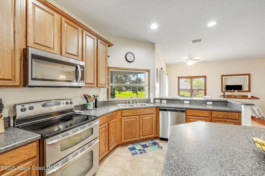 Photo of 1137 Morgan Circle NE