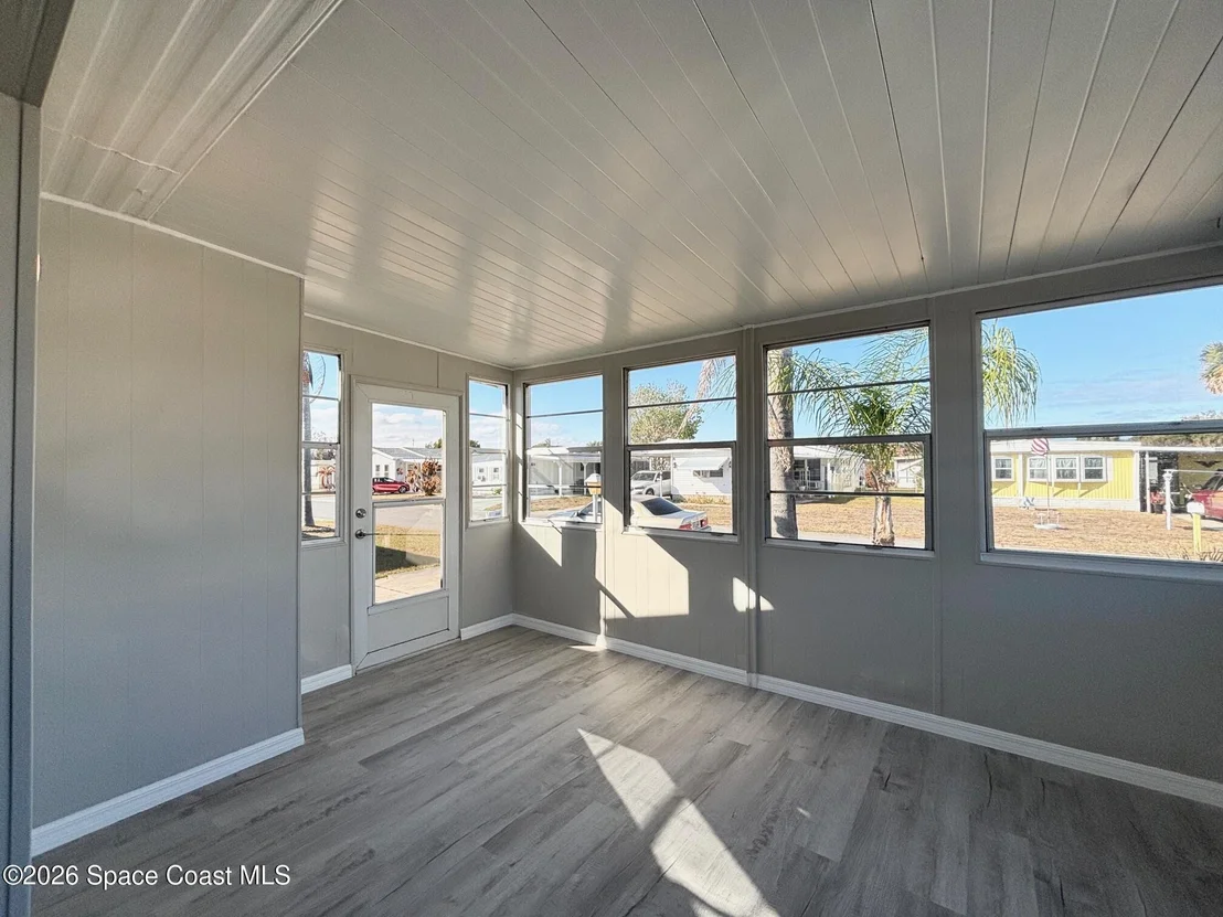 Photo of 960 Cashew Circle