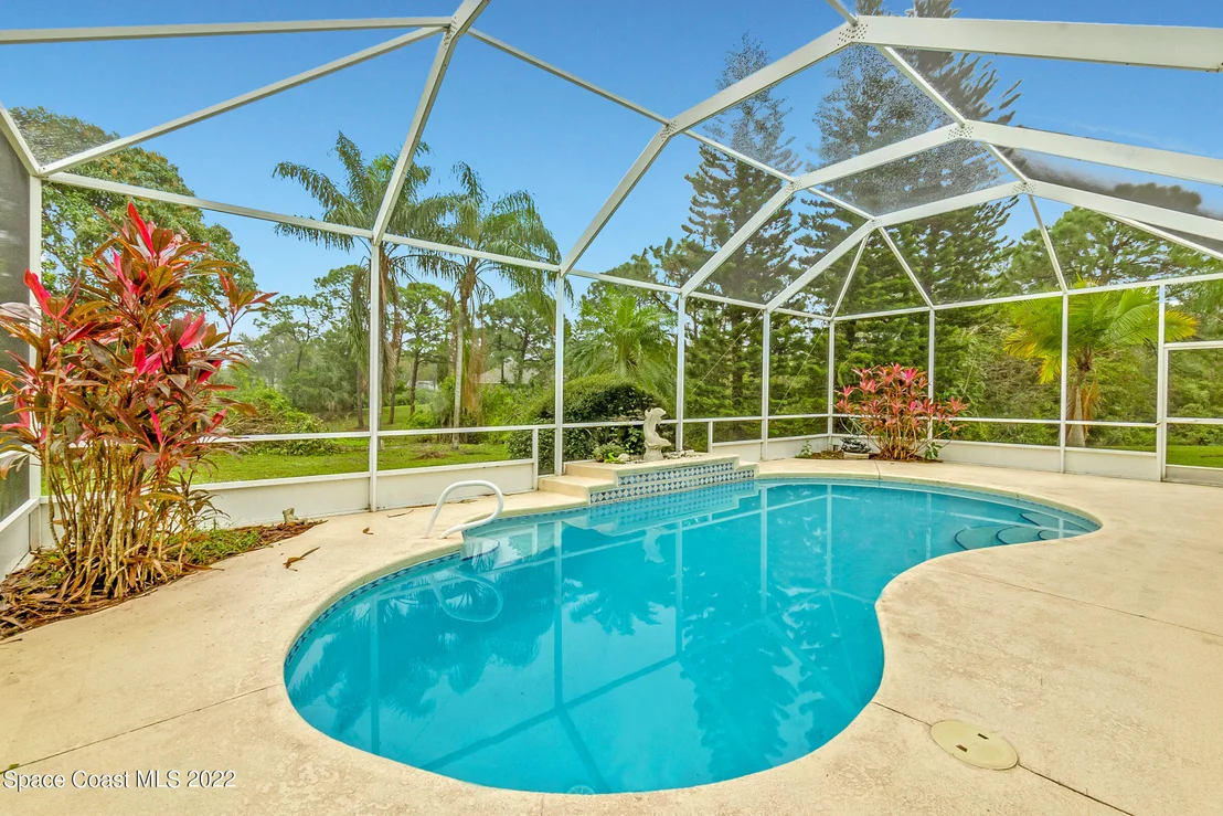 Photo of 796 Suntree Woods Drive