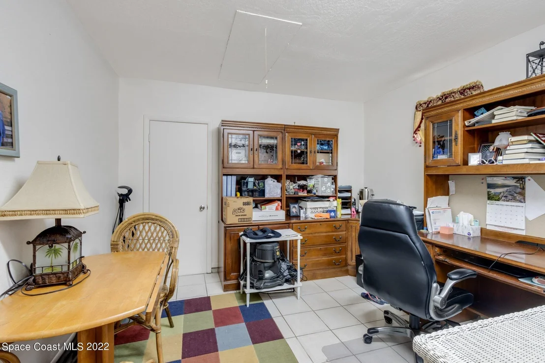 Photo of 1124 Hooper Avenue NE