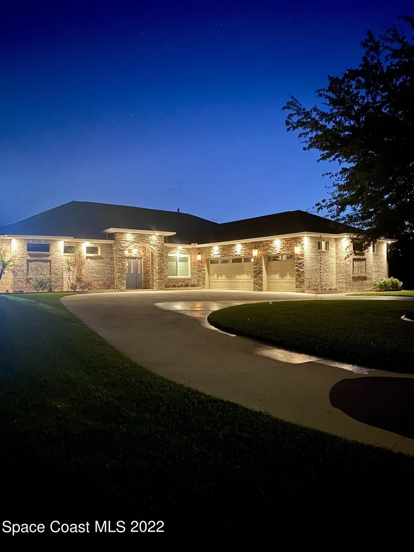 Photo of 1223 Salmonberry Place