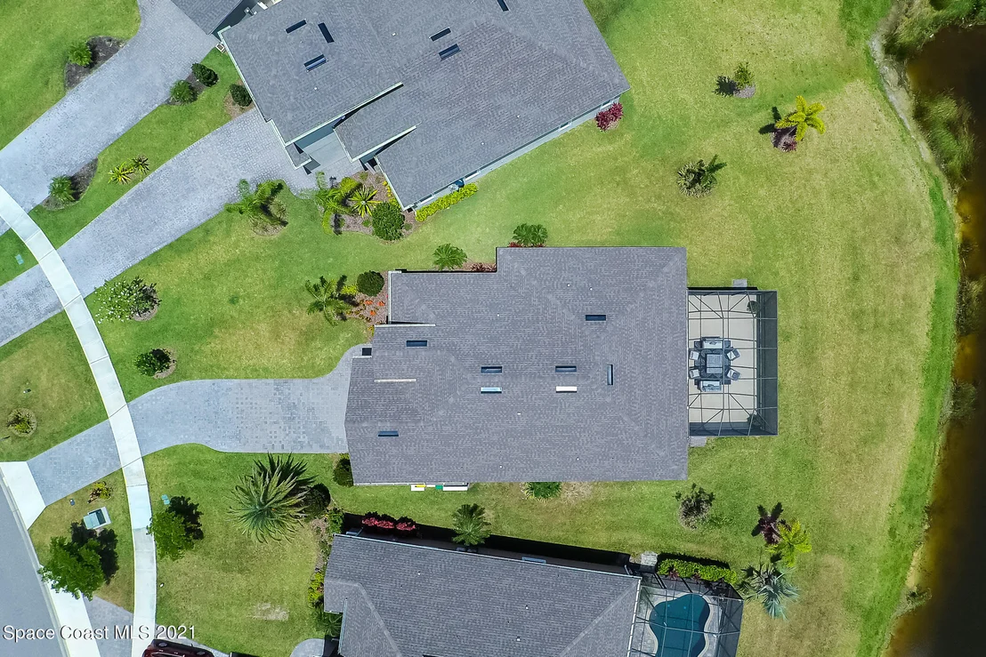 Photo of 7407 Bluemink Lane