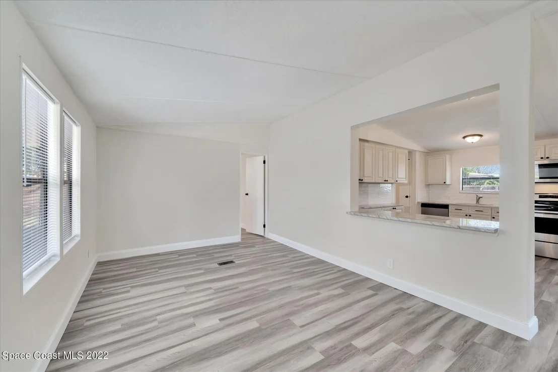 Photo of 139 Vanguard Circle