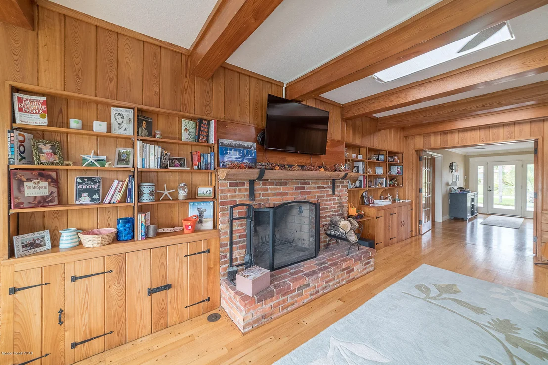 Photo of 1131 Rivermont Drive