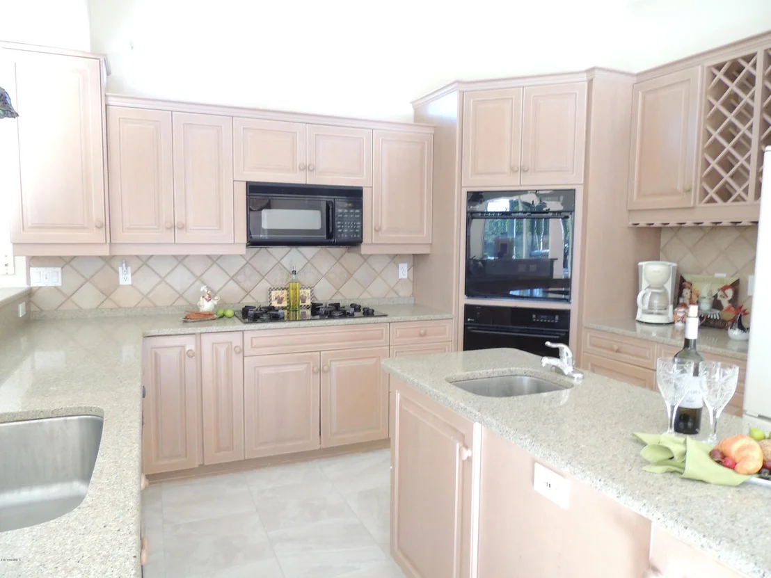 Photo of 704 Palmer Way