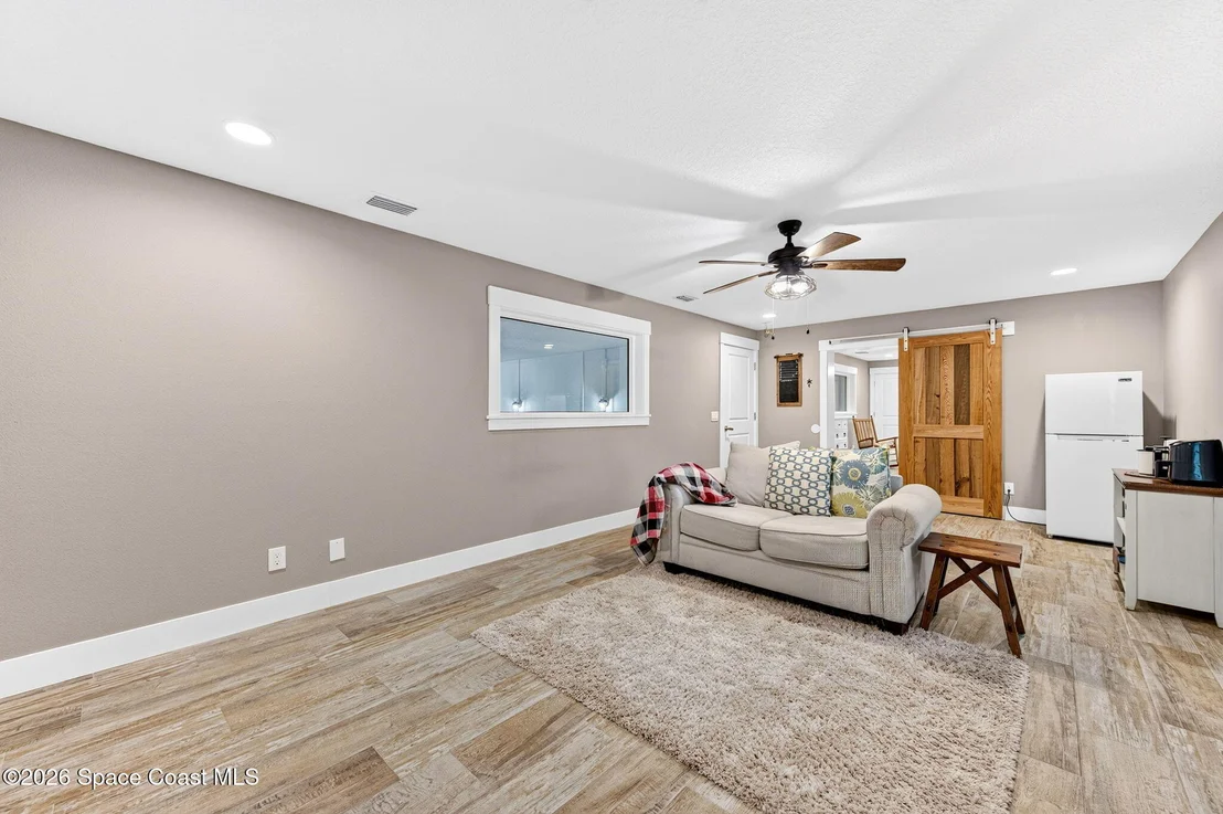 Photo of 3865 Reynolds Road