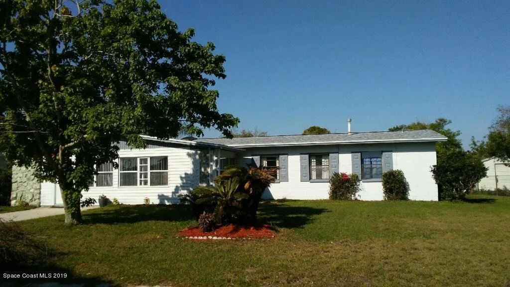 Photo of 1275 Estridge Drive
