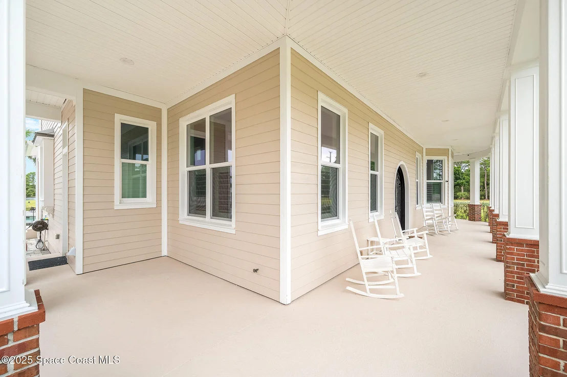 Photo of 4236 Hield Road NW