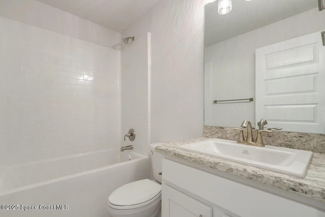 Photo of 945 NW Kylar Drive NW