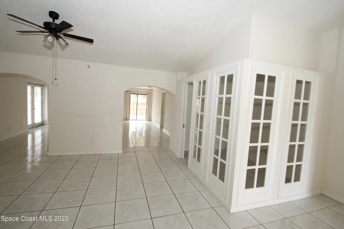 Photo of 1802 Pace Drive NW