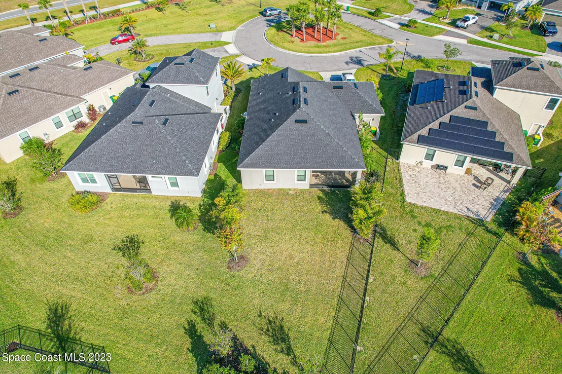Photo of 7338 Bluemink Lane