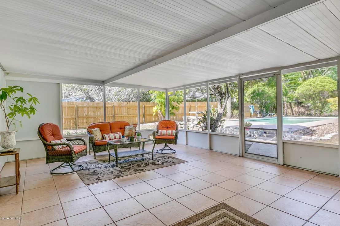 Photo of 171 E Haven Drive