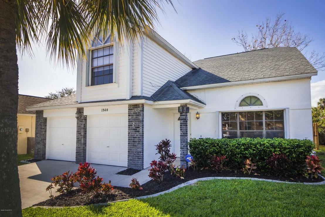 Photo of 1568 Clover Circle