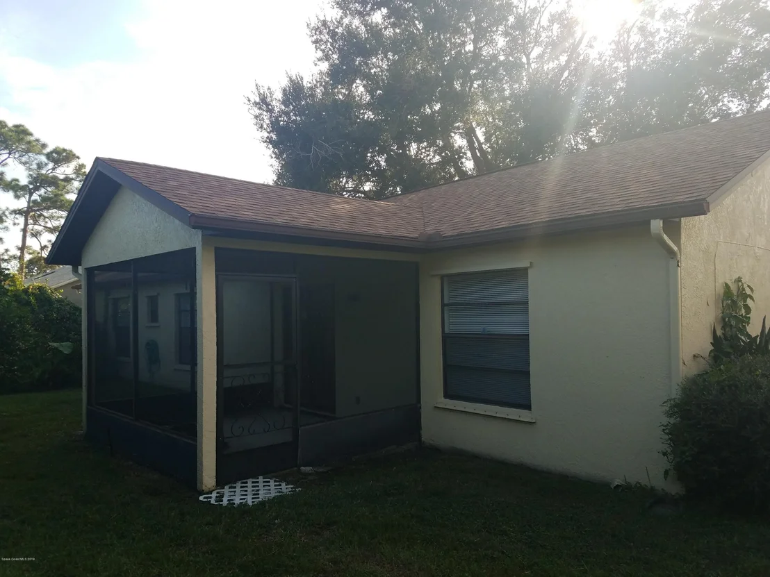 Photo of 790 White Pine Avenue