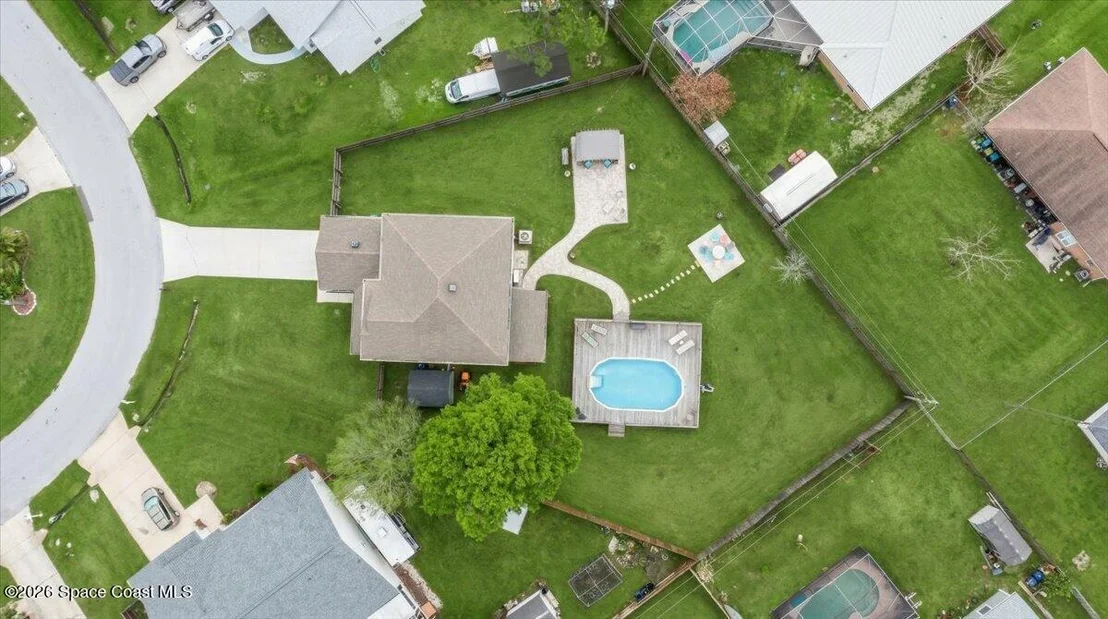 Photo of 800 Lyons Circle NW
