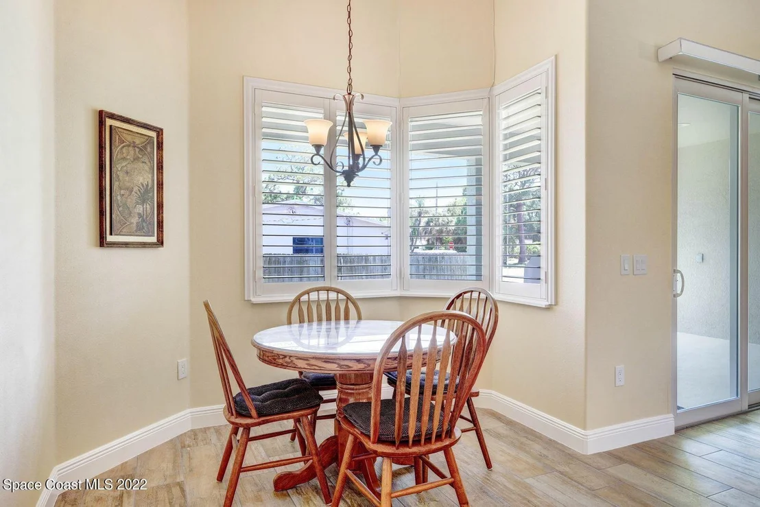 Photo of 335 Pine Boulevard