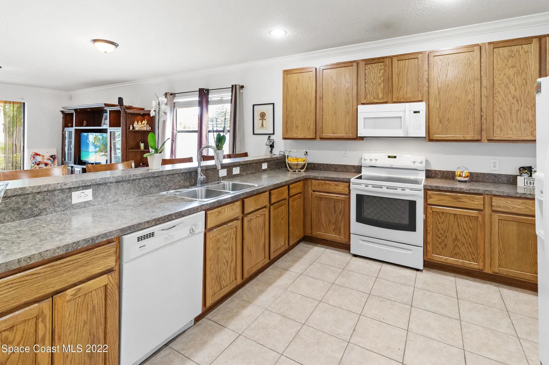 Photo of 940 Whetstone Place