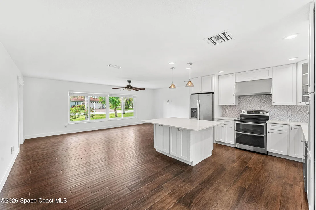 Photo of 403 12th Avenue