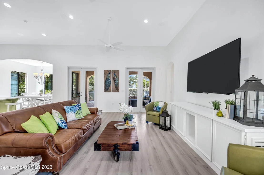 Photo of 184 Whaler Drive