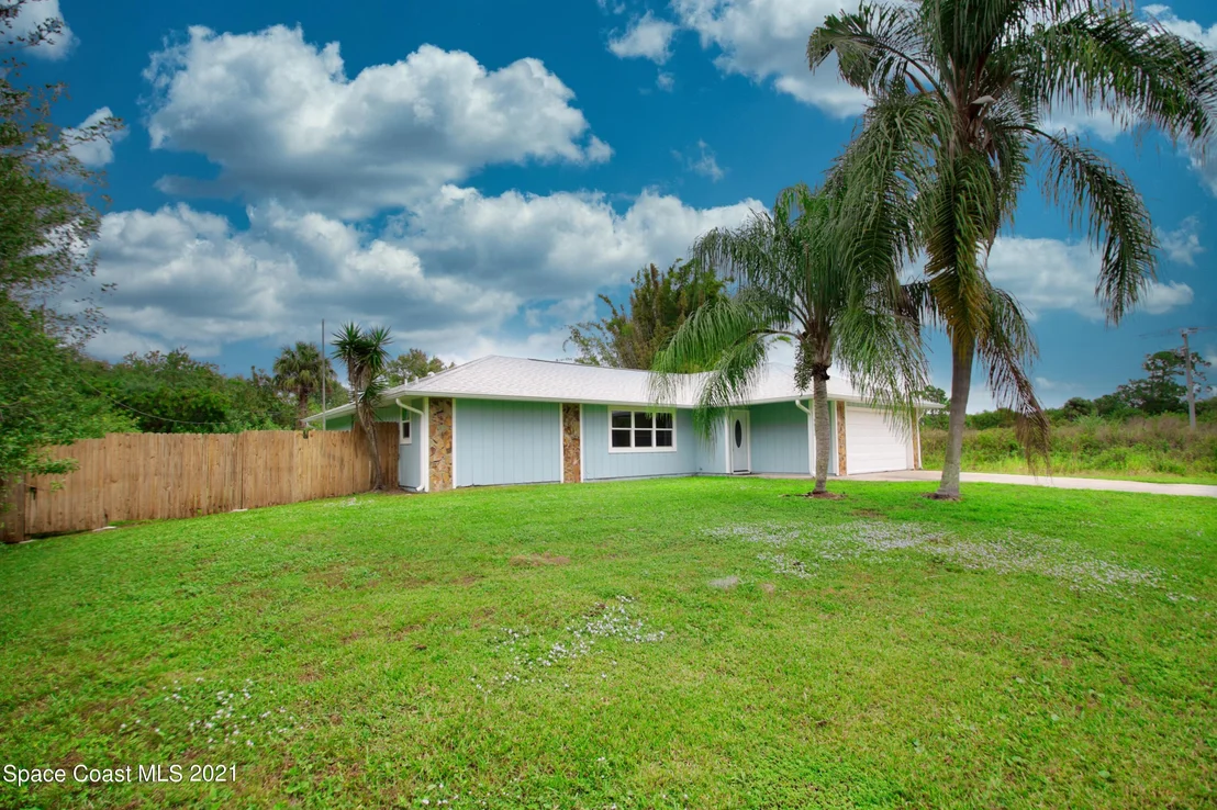 Photo of 9026 85th Place