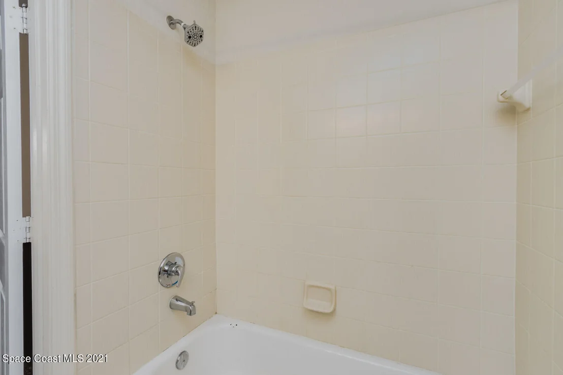 Photo of Unit 1011 at 3501 D'Avinci Way