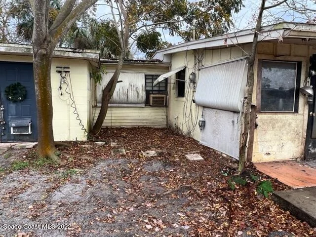 Photo of 1058 Hibiscus Street
