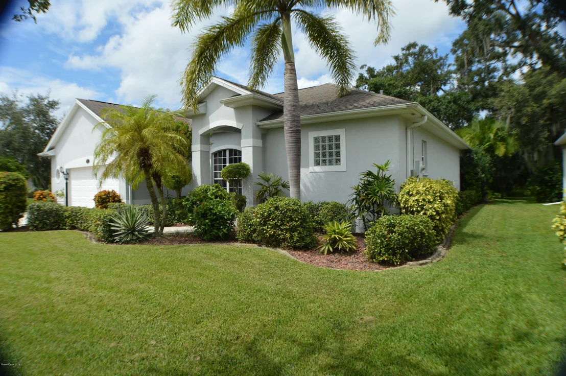 Photo of 2472 Woodfield Circle