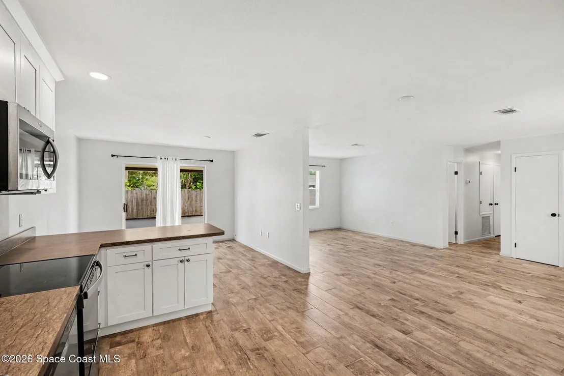 Photo of 2890 College View Drive