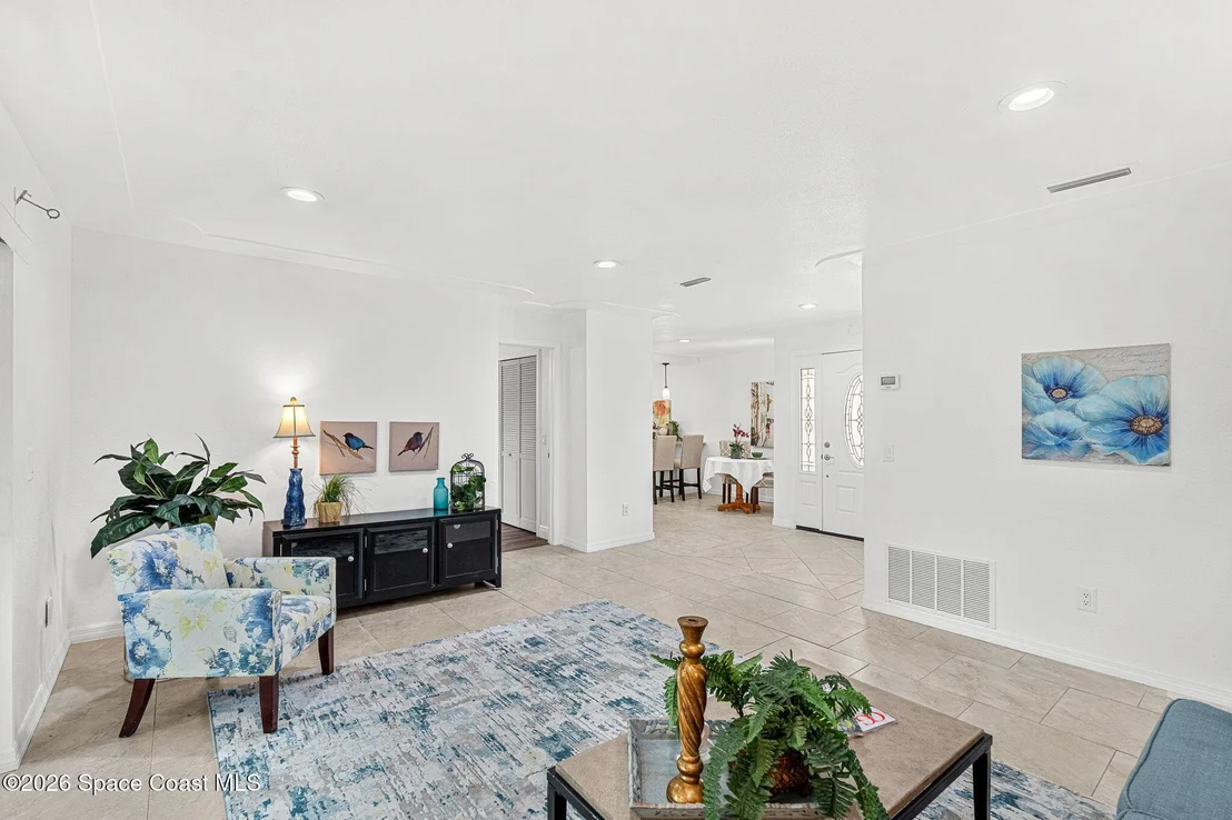 Photo of 135 Oakledge Drive
