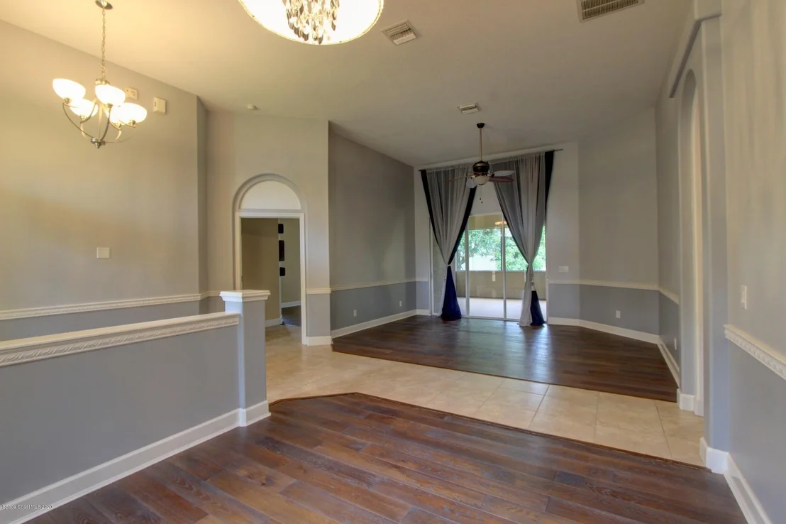 Photo of 1146 Stockbridge Way