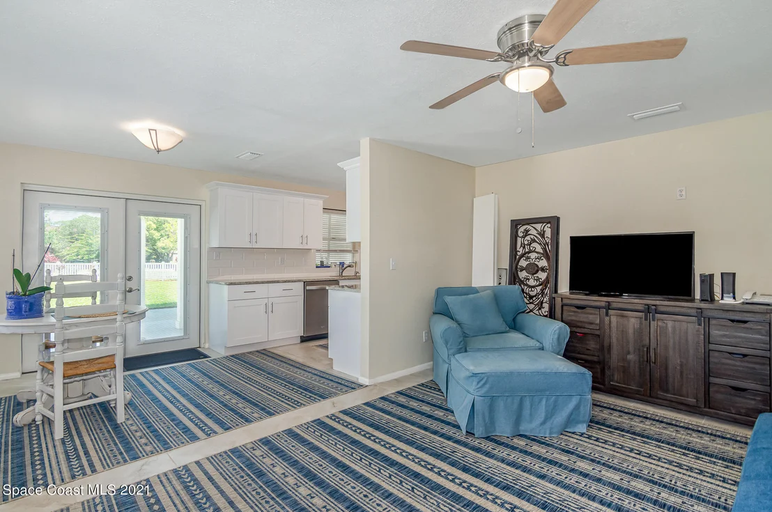 Photo of 983 Beacon Road