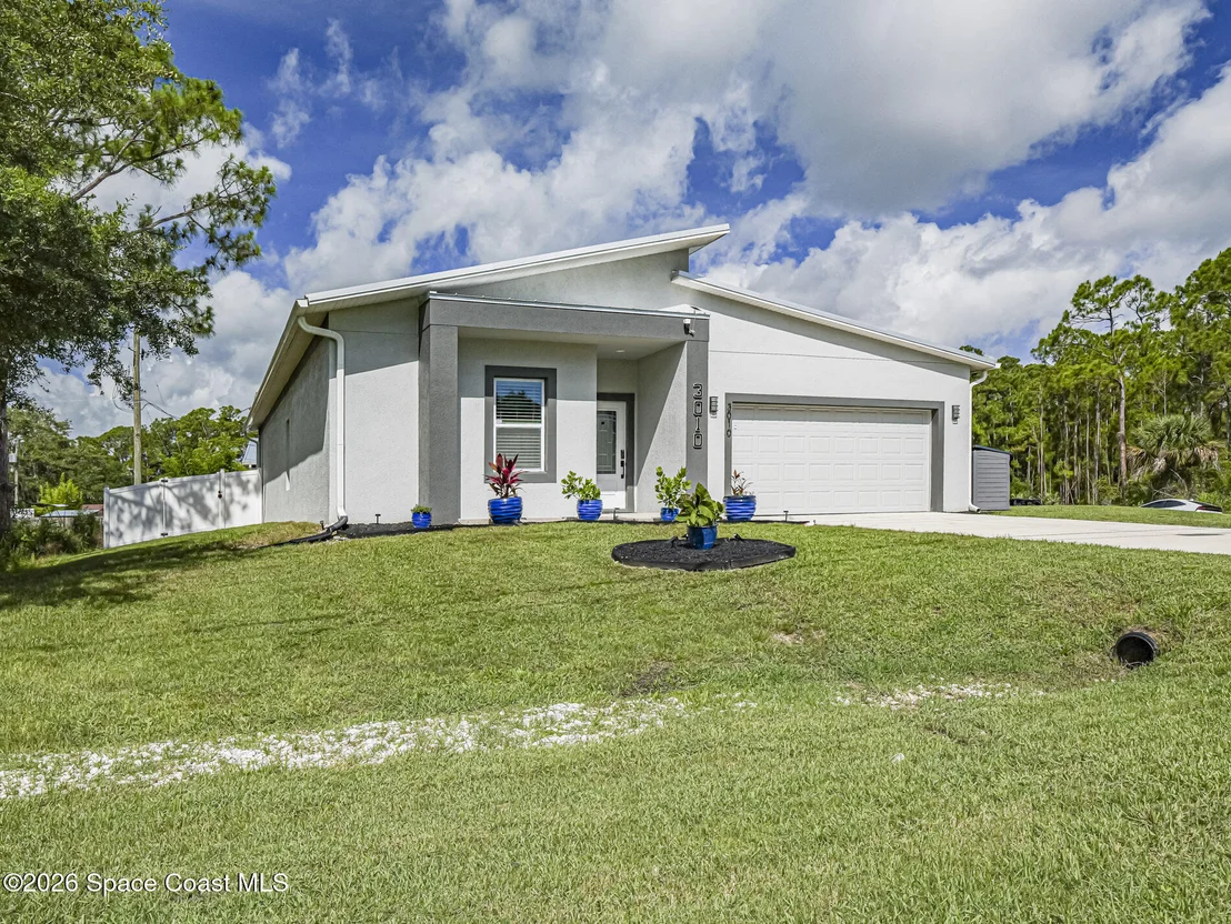 Photo of 3010 Eldron Boulevard SE