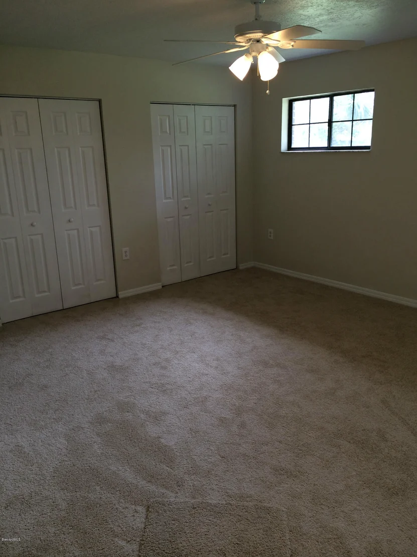 Photo of 6946 Bayfront Road