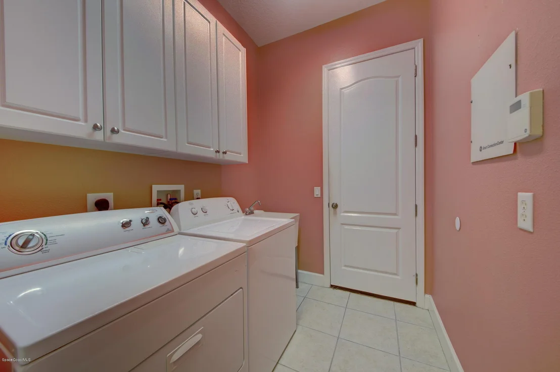 Photo of 5890 Rusack Drive