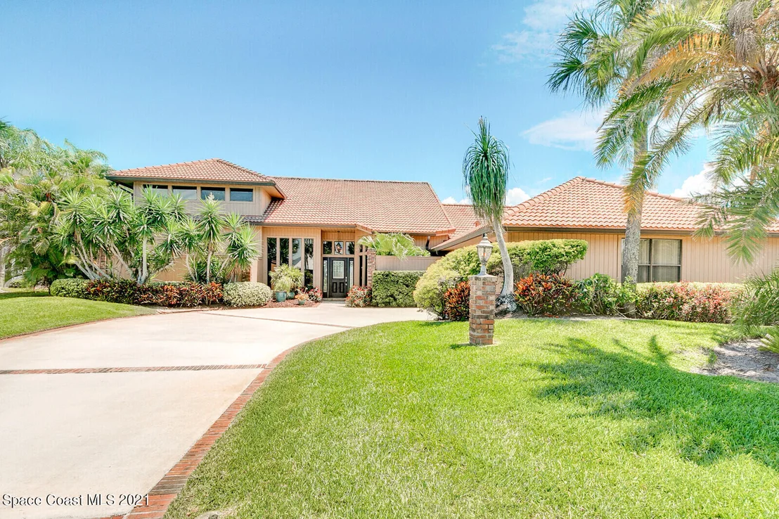 Photo of 890 Kerry Downs Circle
