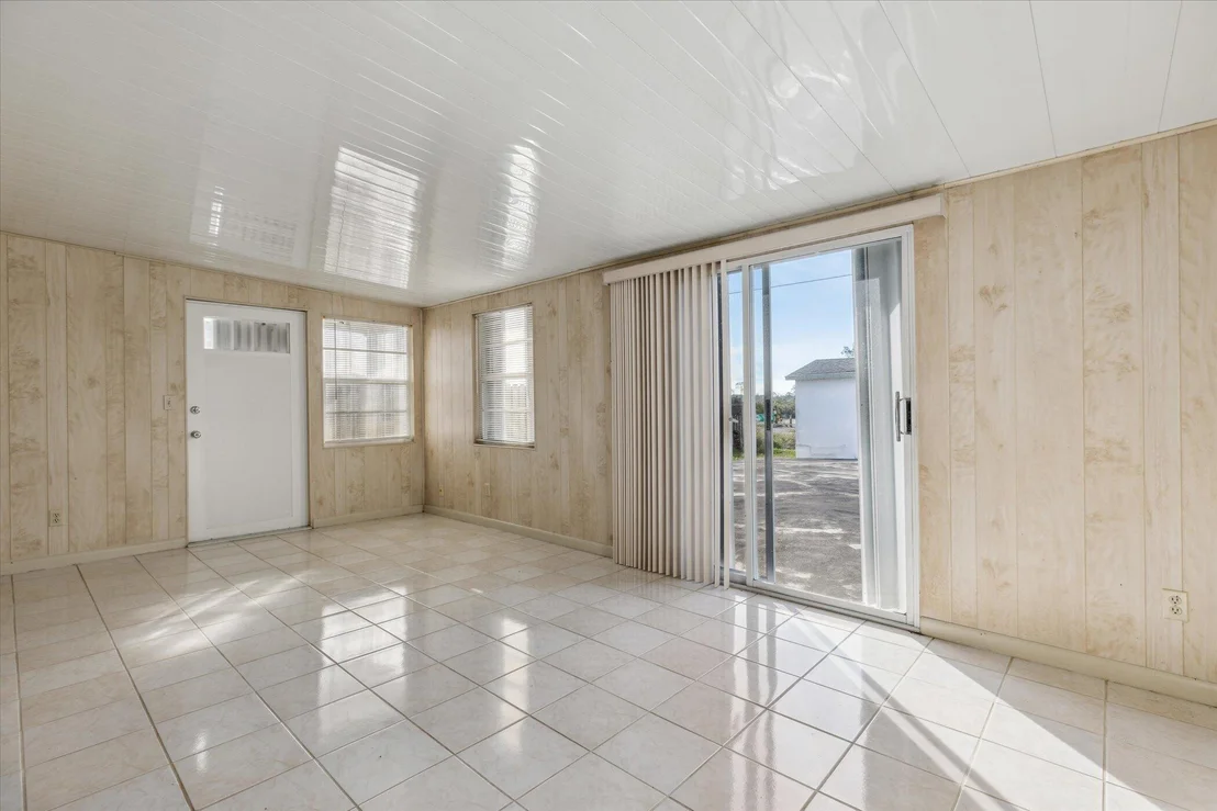 Photo of 2962 Chipper Drive NE
