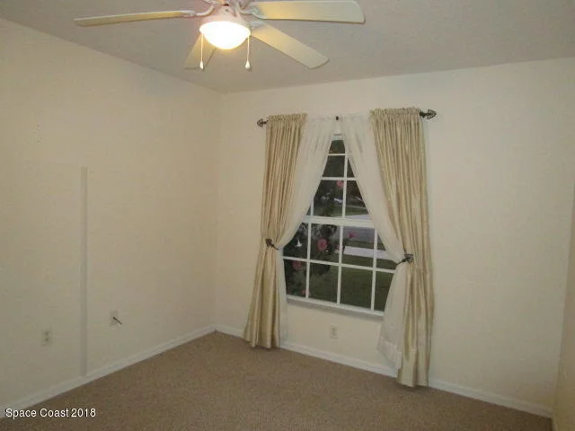 Photo of 1367 Eldron Boulevard SE