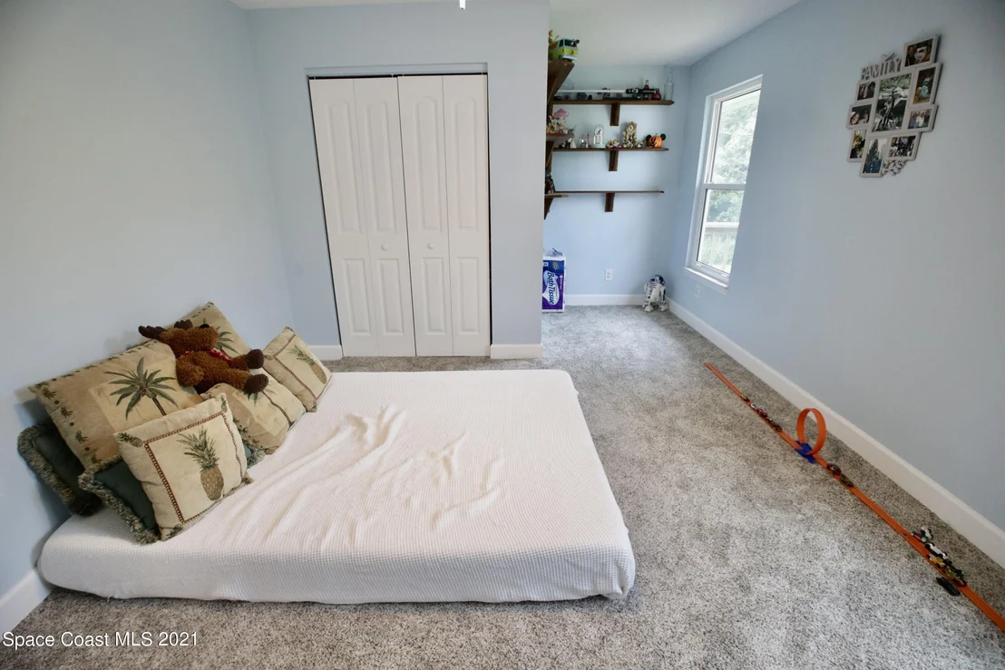 Photo of 9026 85th Place