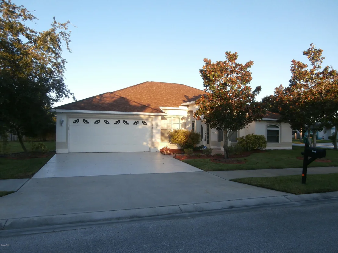 Photo of 4607 Alamanda Drive
