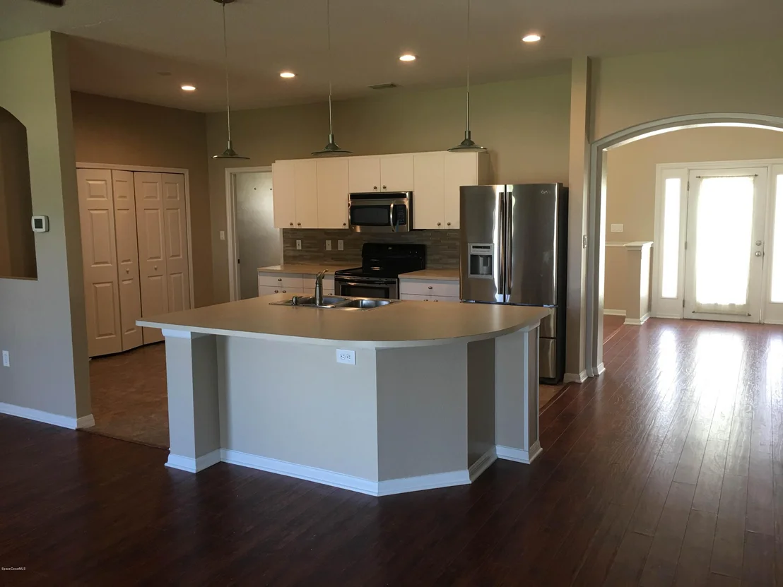 Photo of 4270 Mac Tavish Street