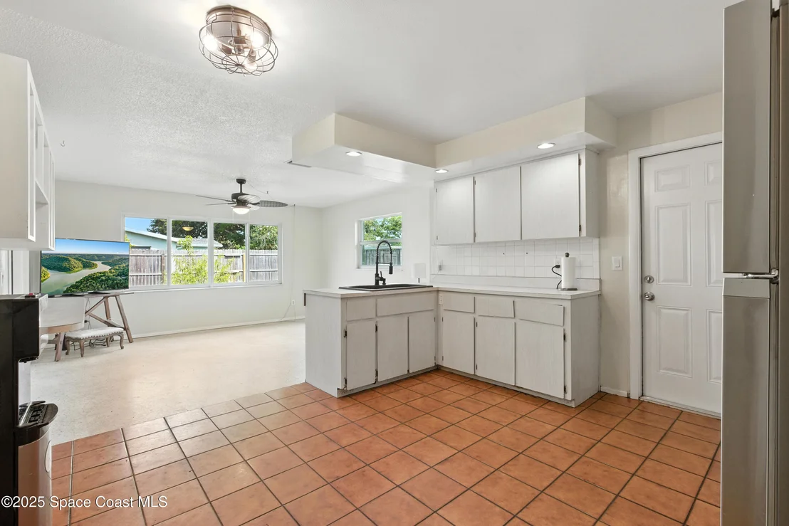 Photo of 582 Croton Road