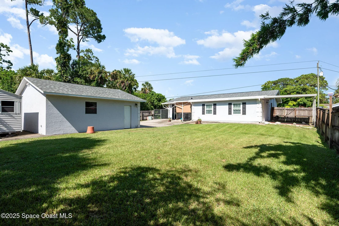 Photo of 6980 Bright Avenue