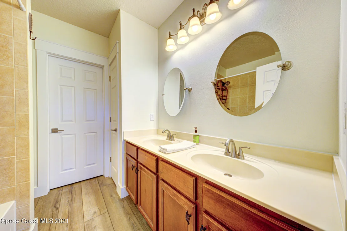 Photo of Unit 101 at 1340 Lara Circle