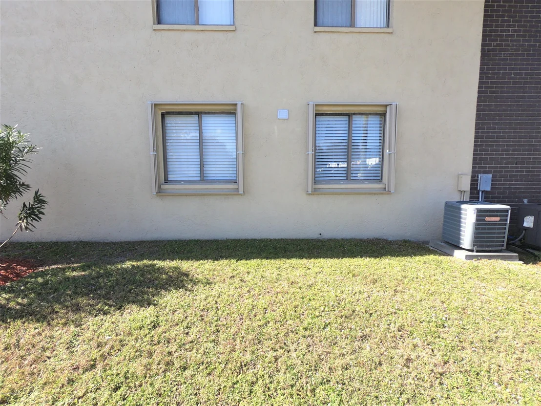 Photo of Unit 103 at 3213 Murrell Road