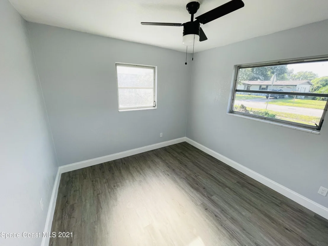 Photo of 996 Nicklaus Drive