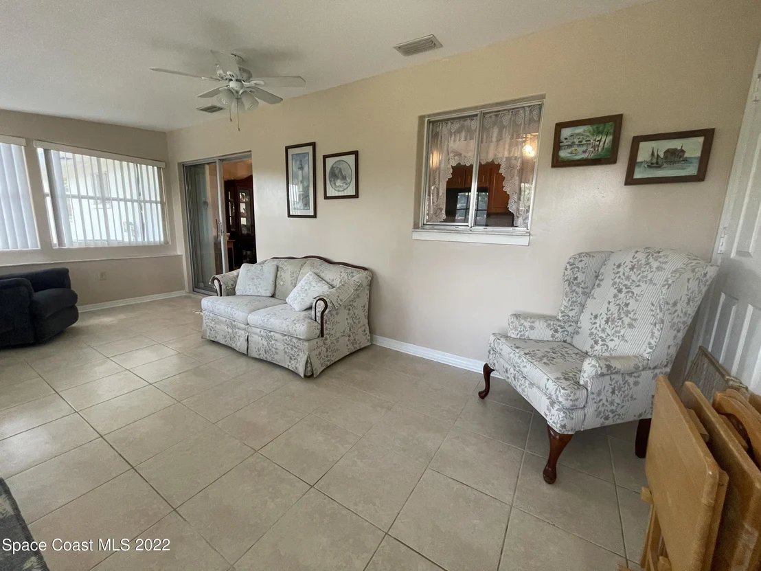 Photo of 900 Beaverdale Lane